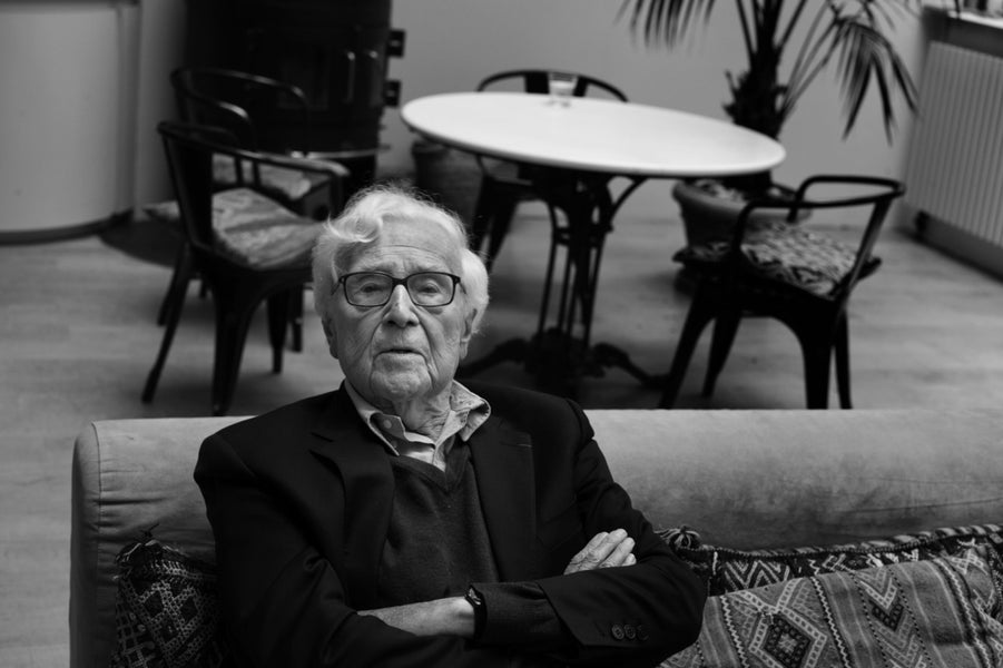 Magnum Executive Editor, John Morris, Dies Aged 100